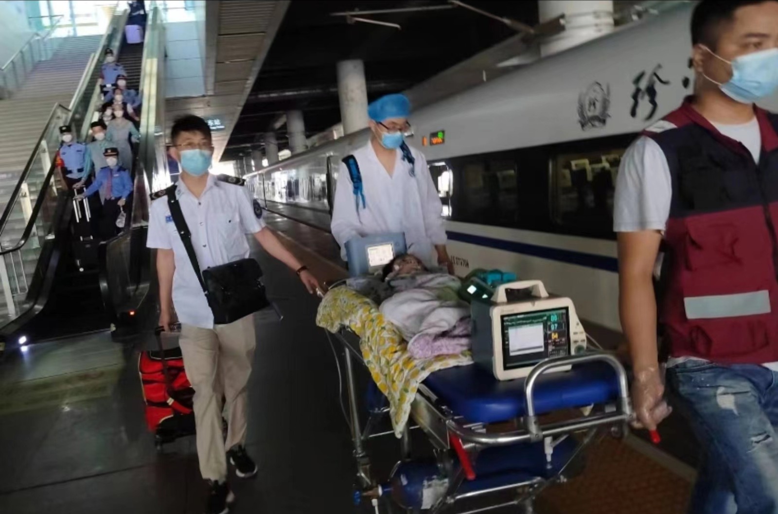 侯马市高铁转运公司